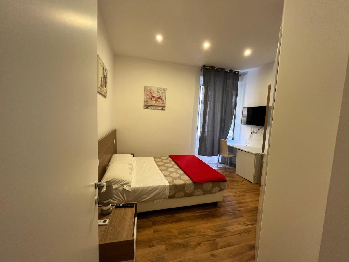 Sara B&B Рим Екстериор снимка